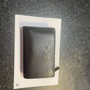 Kate spade 
Staci saffiano 
Medium black leather wallet
